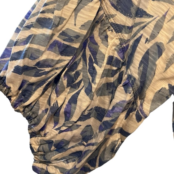 Democracy Airy Blue Elbow Blouson Sleeve Scoop Neck Leaf Print Knit Top - Picture 11 of 12